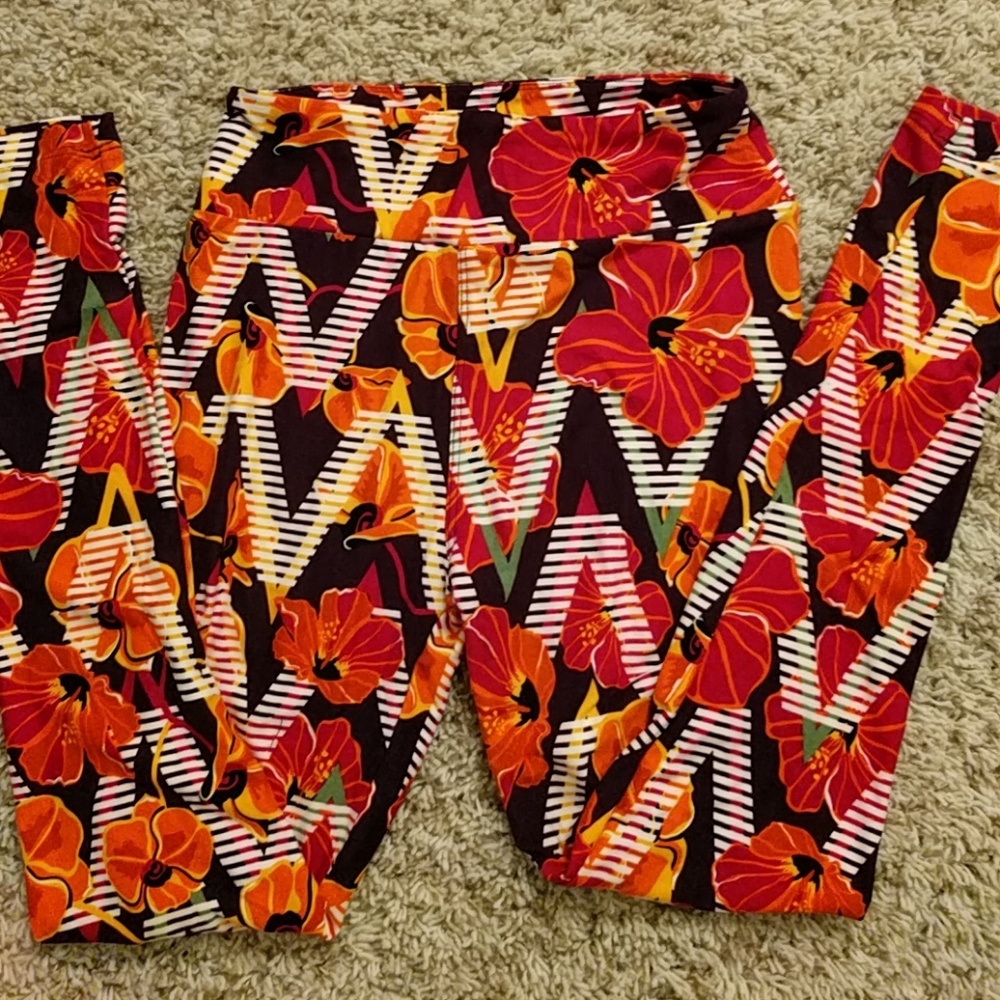 OS Lularoe leggings, Hawaiian